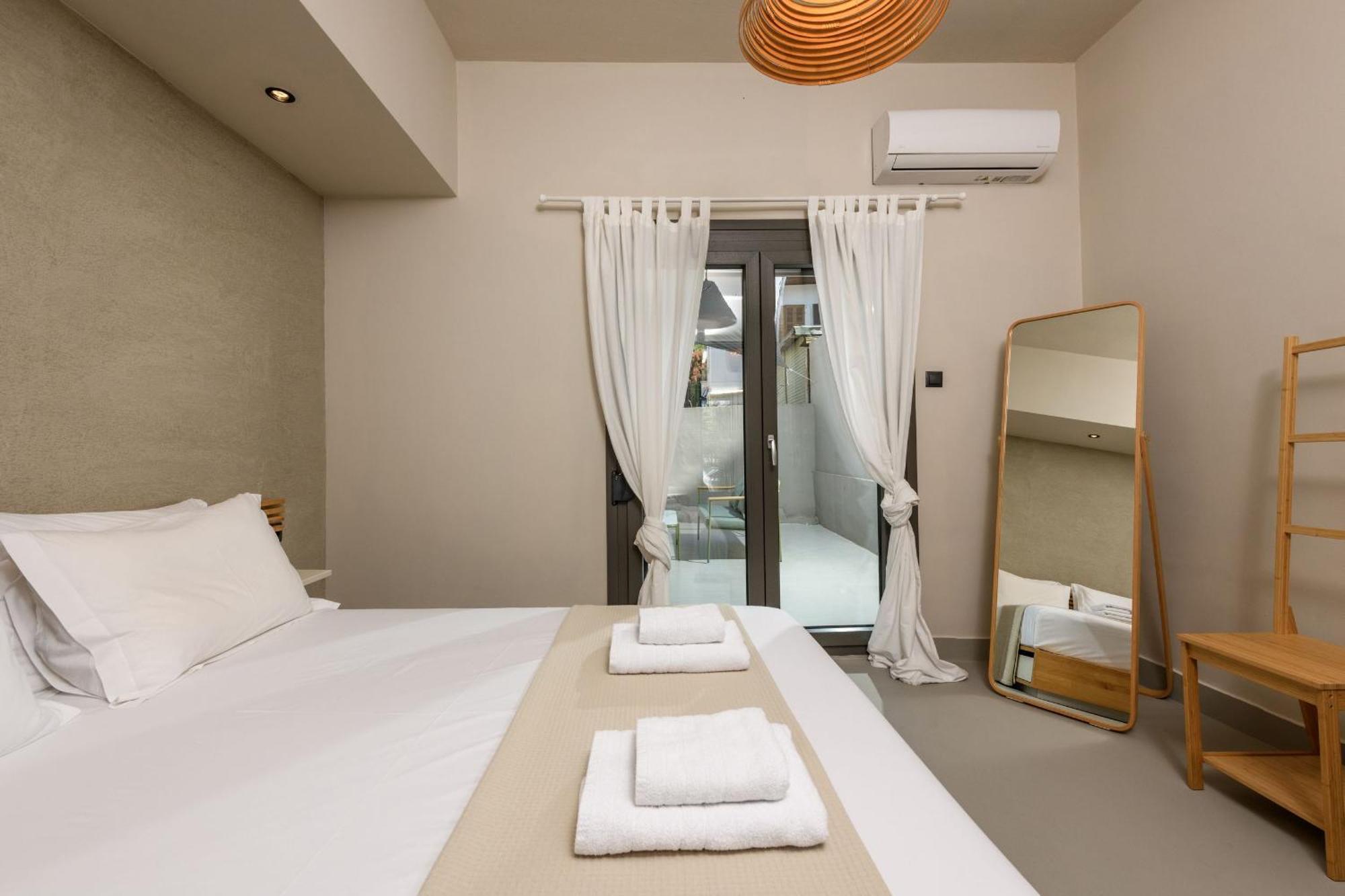 The Old Port Apartment ลีเมนาส ภายนอก รูปภาพ